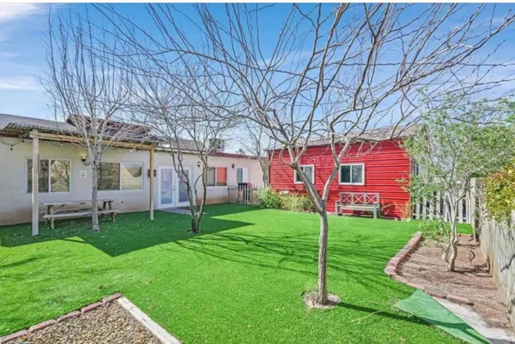 Beautiful Oasis With Rv Or Boat Parking Henderson Exterior foto